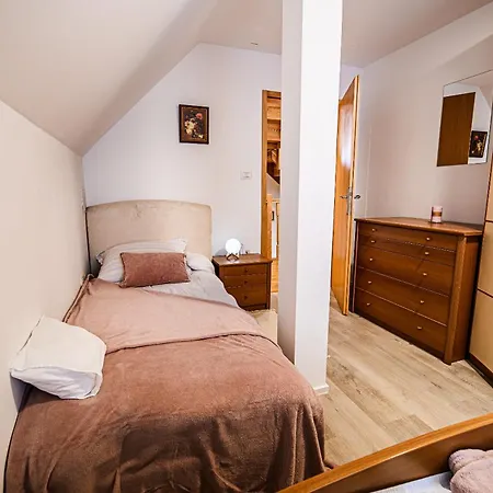 Apartma Ej Apartments With Ev Station
